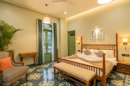 Villa Frienders | Indo-Portuguese 5-BHK Villa With Private Pool & Lift Near Popular Beaches – 5 bedroom villa in North Goa, Goa