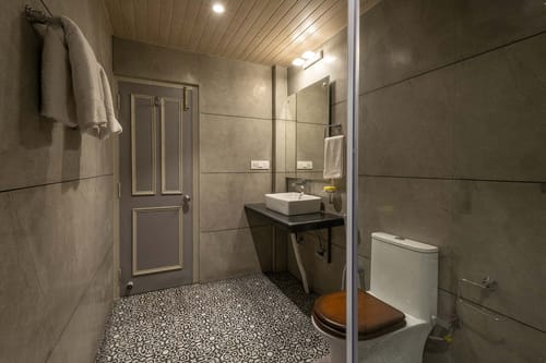 Sienna @ Nau Nabh Cottage – 1 bedroom villa in Shimla, Himachal Pradesh