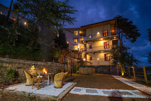 Adrushya | Cosy 1-Room Stay with Hill Views, Karaoke Lounge & Restaurant – 1 bedroom villa in Mukteshwar, Uttarakhand