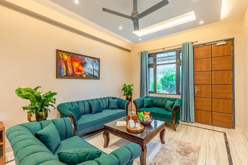 The Pine Melody | Pet-friendly 4-BHK Retreat With Private Plunge Pool & Garden – 4 bedroom villa in Kasauli, Himachal Pradesh