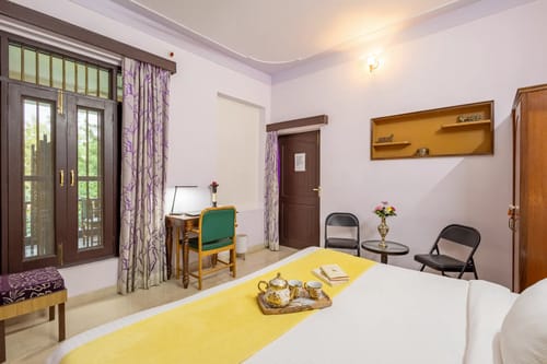Abhimanyu Mansion Pearl | A 6-BHK Manor With Rajasthani Charm & a Garden In City’s Heart – 6 bedroom villa in Udaipur, Rajasthan