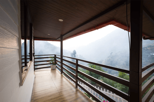 Madhuram Villa | Hillside Pet-Friendly 1-BHK Getaway With Attic, Balcony & Garden – 1 bedroom villa in Dehradun, Uttarakhand