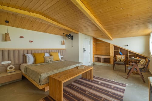 Chapter 5 @ The Ever House W/ Open Air Jacuzzi – 2 bedroom villa in Kasauli, Himachal Pradesh