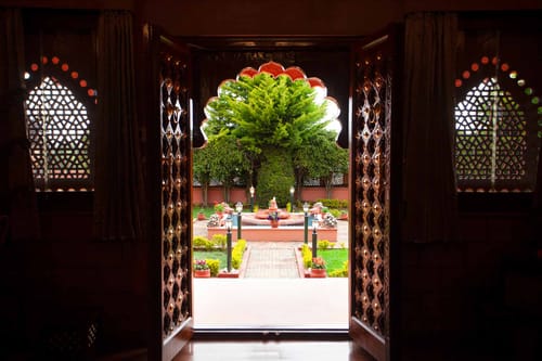 Pink Palace – 3 bedroom villa in Ooty, Tamil Nadu