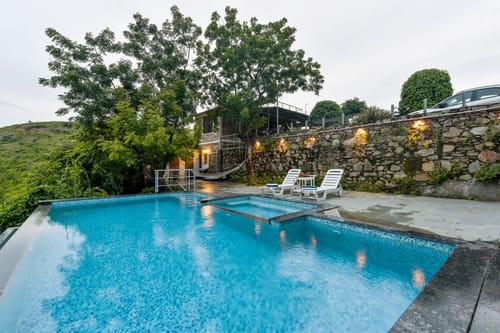 Lake and Hill | Pet-friendly 3-BHK Retreat With Private Pool, Garden, Gazebo & Majestic Aravali Views – 3 bedroom villa in Udaipur, Rajasthan