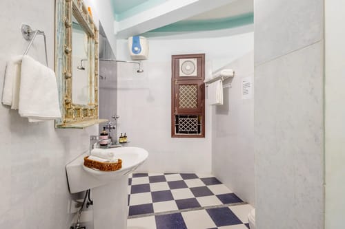 Abhimanyu Mansion Pearl | A 6-BHK Manor With Rajasthani Charm & a Garden In City’s Heart – 6 bedroom villa in Udaipur, Rajasthan