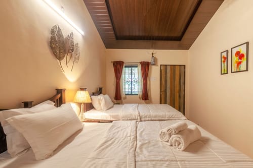 La Palm – 8 bedroom villa in Lonavala, Maharashtra