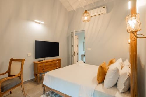 Orion | 3-BHK Villa With Private Pool & Terrace; Near Popular Restaurants – 3 bedroom villa in North Goa, Goa