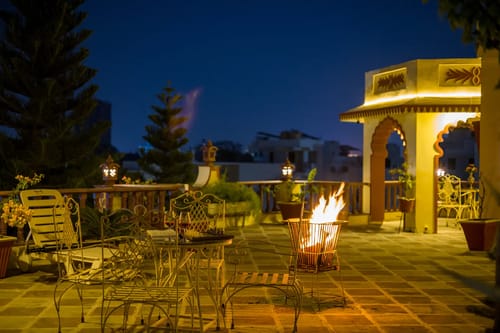 Abhimanyu Mansion Pearl | A 6-BHK Manor With Rajasthani Charm & a Garden In City’s Heart – 6 bedroom villa in Udaipur, Rajasthan