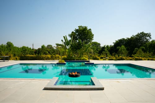Raas Stays | 4-BHK Retreat With Private Pool, Gardens, Lounge Cum Bar & Scenic Aravali Views