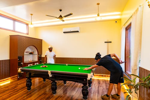 Tiger Cave Suite | Pet-friendly Room with Shared Pool & Garden on Main Ranthambore Road – 1 bedroom villa in Ranthambore, Rajasthan