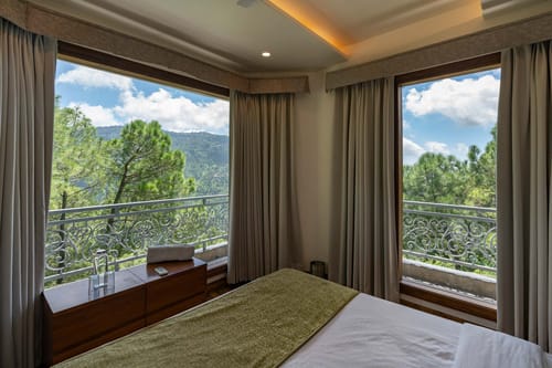 Gulmohar Estate – 5 bedroom villa in Kasauli, Himachal Pradesh