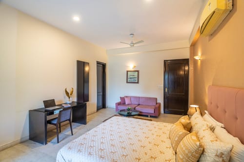 The Manvi Estate – 10 bedroom villa in Delhi-ncr, Delhi