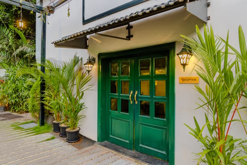 Goan Bliss Premium Room | Aesthetic Suite in a Boutique Resort with Pool, Dining, Library & Serene Tropical Setting – 1 bedroom villa in South Goa, Goa