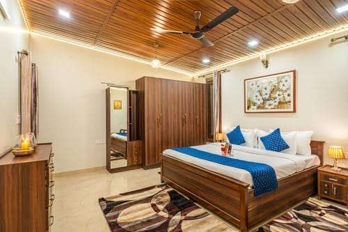 The Krishna Farmhouse | Countryside 4-BHK With Private Pool, Garden, Gazebo & Cricket Pitch – 3 bedroom villa in Delhi Ncr, Delhi