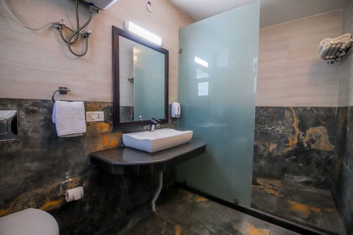 Jolly @ Mistletoe House – 4 bedroom villa in Bhimtal, Uttarakhand