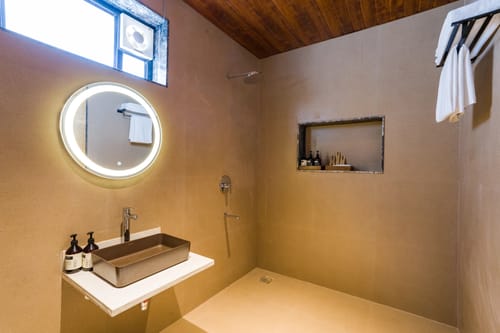Jade Arbőur | 3-BHK Moroccan-Inspired Villa with Private Pool & Panoramic Hill Views – 3 bedroom villa in Udaipur, Rajasthan