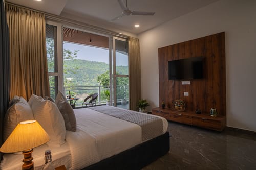 Udgam Vilas | Serene Pet-friendly 5-BHK Apartment With Lift – 5 bedroom villa in Dehradun, Uttarakhand