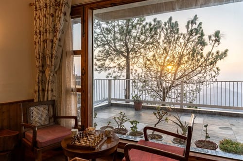 The Rustic Retreat – 4 bedroom villa in Kasauli, Himachal Pradesh