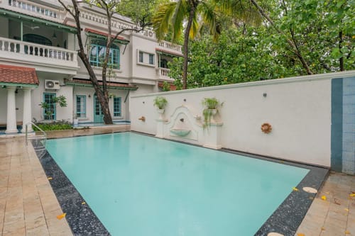 Villa Frienders | Indo-Portuguese 5-BHK Villa With Private Pool & Lift Near Popular Beaches – 5 bedroom villa in North Goa, Goa