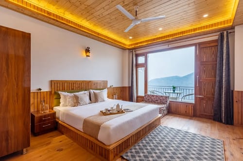 Querencia | Pet-friendly 5-BHK Villa With Sunset & Hill Views  – 5 bedroom villa in Kasauli, Himachal Pradesh