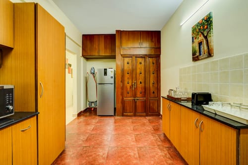 Saffron Breeze | 1-Room in an Apartment with Shared Living, Dining, Lift & Balcony | Women Only – 1 bedroom villa in Bengaluru, Karnataka
