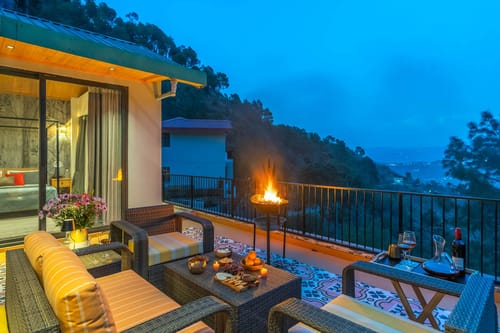 Thelma & Louise  W/ Outdoor Jacuzzi – 6 bedroom villa in Kasauli, Himachal Pradesh