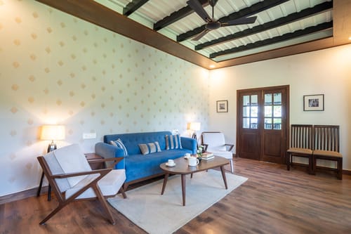 1 Room @ Pine Estate w/ Complimentary Breakfast – 1 bedroom villa in Shimla, Himachal Pradesh