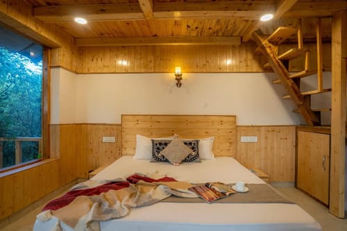 Jibhi Peaks Duplex Cottage With A Hot Tub