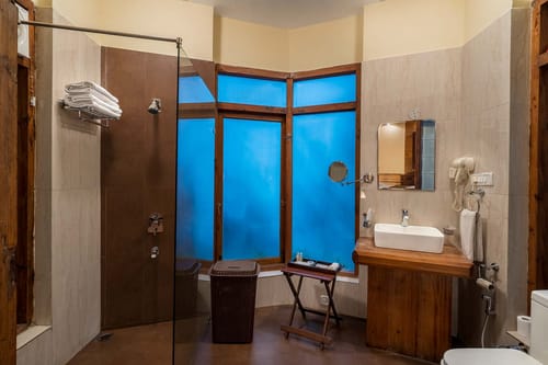 Wood House Retreat – 3 bedroom villa in Shimla, Himachal Pradesh
