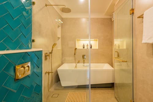 Villa Fleuve | 6-BHK Getaway By the River With Infinity Pool, Lift & Bar Lounge