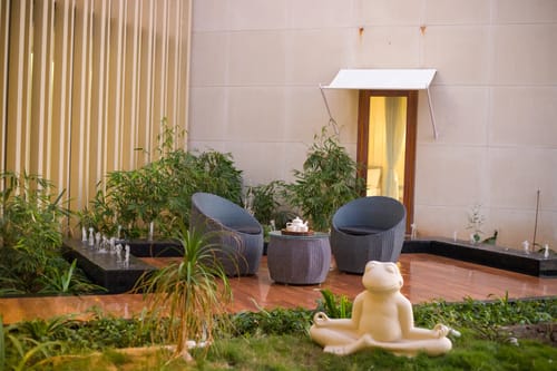 Kvanya Mansion | Regal 5-BHK Getaway With Pvt Pool, Home Theater, Gym & Garden