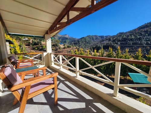 GlenBrook Estate Olive | Hillside 1 Cottage with Shared Gazebo, Restro & Lounge Area Near Waterfall