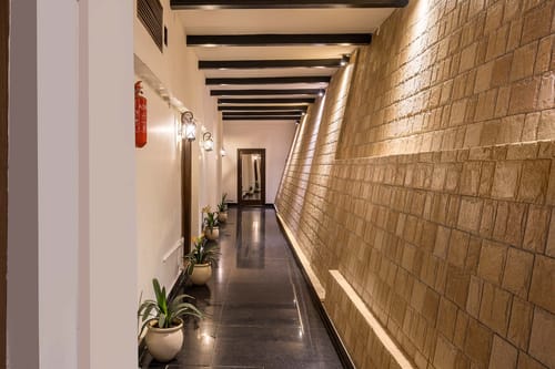 1 Room @ Pine Estate w/ Complimentary Breakfast – 1 bedroom villa in Shimla, Himachal Pradesh