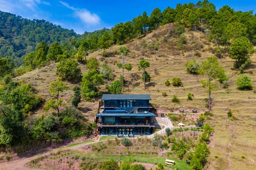 Dusk @ Leopard's Creek – 2 bedroom villa in Kasauli, Himachal Pradesh
