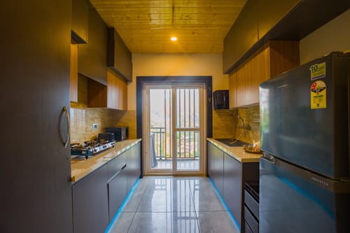 Cliff Vallis | Hill View 3-BHK Apartment with Balcony & Common Play Zone – 3 bedroom villa in Shimla, Himachal Pradesh
