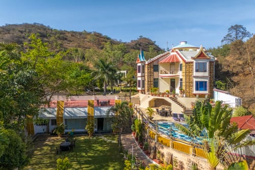 Blue Marble – 5 bedroom villa in Udaipur, Rajasthan