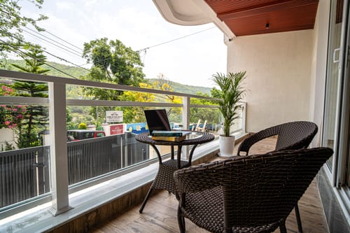 Udgam Vilas 3-BHK | Pet-friendly Hillside Apartment With Lift Near Robber’s Cave – 3 bedroom villa in Dehradun, Uttarakhand