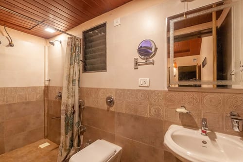 La Palm – 8 bedroom villa in Lonavala, Maharashtra