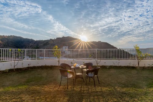 Shourya Sereno | Luxe 4-BHK Villa With Pvt Pool & Garden – 4 bedroom villa in Udaipur, Rajasthan
