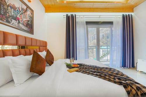 Cliff Trident | 3-BHK With Mountain Views  – 3 bedroom villa in Shimla, Himachal Pradesh