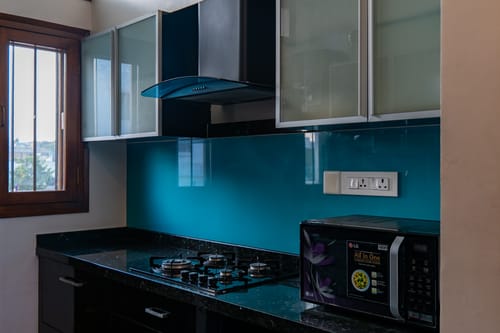 The Jazminn Skyglass | 3-BHK Pet-friendly Apartment with Balcony | Near Bengaluru Palace – 3 bedroom villa in Bengaluru, Karnataka