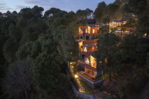 Juniper w/ Private Jacuzzi @ Sirmour Baag – 4 bedroom villa in Kasauli, Himachal Pradesh