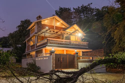Rahta | 3-BHK Pet-friendly Retreat With Picturesque Balcony & Outdoor Patio – 3 bedroom villa in Dehradun, Uttarakhand
