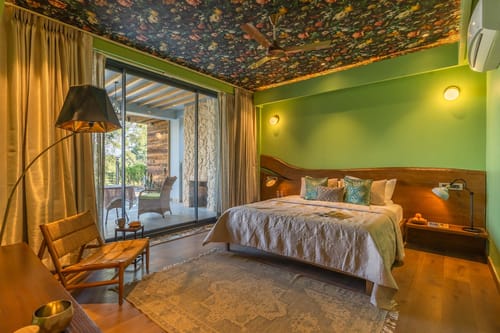 Thelma Cottage W/ Outdoor Jacuzzi
 – 3 bedroom villa in Kasauli, Himachal Pradesh