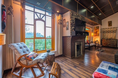 Spirits Unplugged w/ Outdoor Pool – 4 bedroom villa in Shimla, Himachal Pradesh