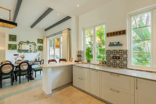 YashGeet Villa | 4-BHK | Pvt Pool | Terrace | Garden | Jacuzzi