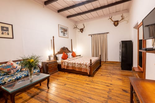 The Hive Cottage Corbett | 2 Room Suite In a Hillside Resort With Restaurant & Outdoor Seating | Ample Parking  – 2 bedroom villa in Nainital, Uttarakhand