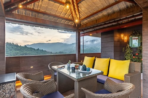 Celestial Rhapsody | Charming 3-BHK Villa With Garden, Terrace & Scenic Views – 3 bedroom villa in Nainital, Uttarakhand
