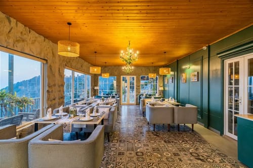 The English Country House | Victorian Suite 2